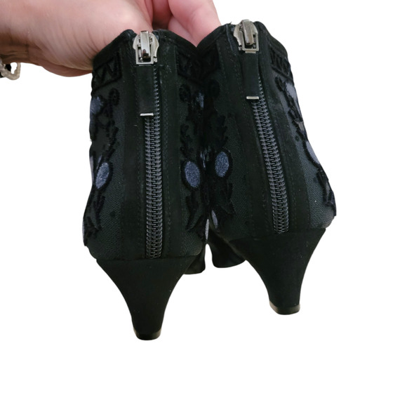 Christian Dior Black Dioreve Embroidered Pointed Toe Ankle Boots Velvet 8 38 - Picture 6 of 11